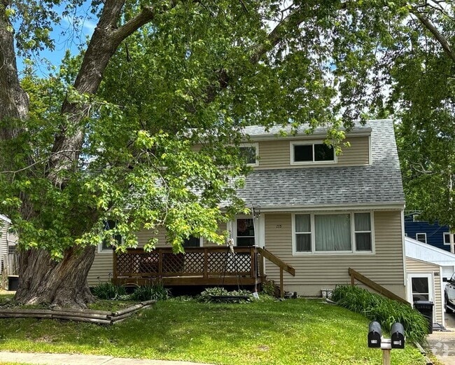 Building Photo - 715 1/2 13th Ave- Rental