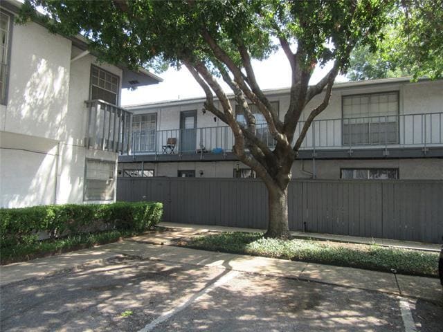 Building Photo - 12888 Montfort Dr Unit 241 Rental