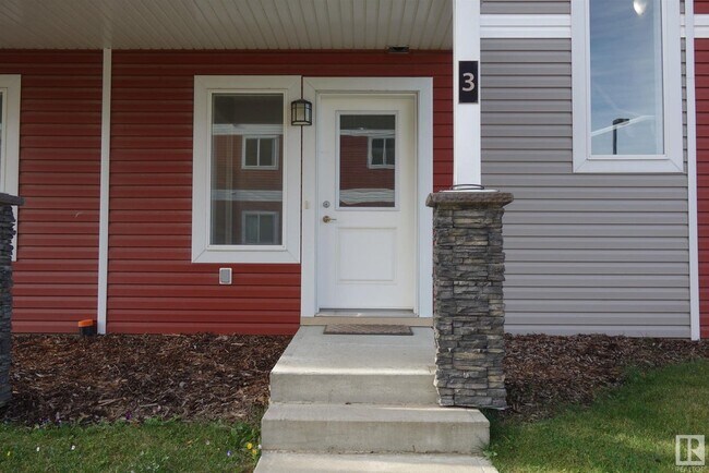 Photo - 1816 Rutherford Rd SW