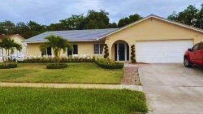 Building Photo - 5352 Rose Marie Ave S Rental