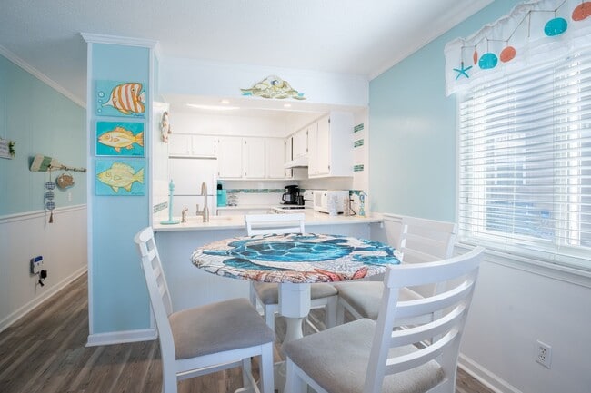 Photo - THIS OFF-SEASON MONTHLY RENTAL WILL HELP WITH THOSE WINTER BLUES Unit F1