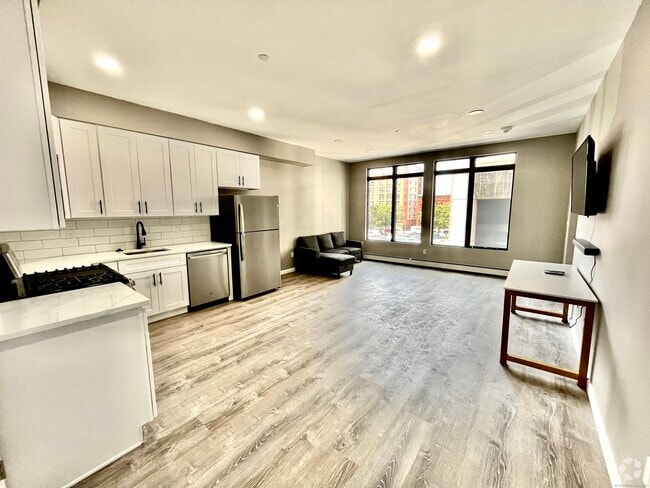 Building Photo - 37 Center St Unit 3B Rental