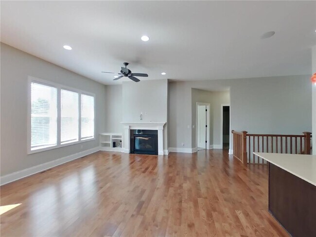 Photo - 19280 Castle Ct