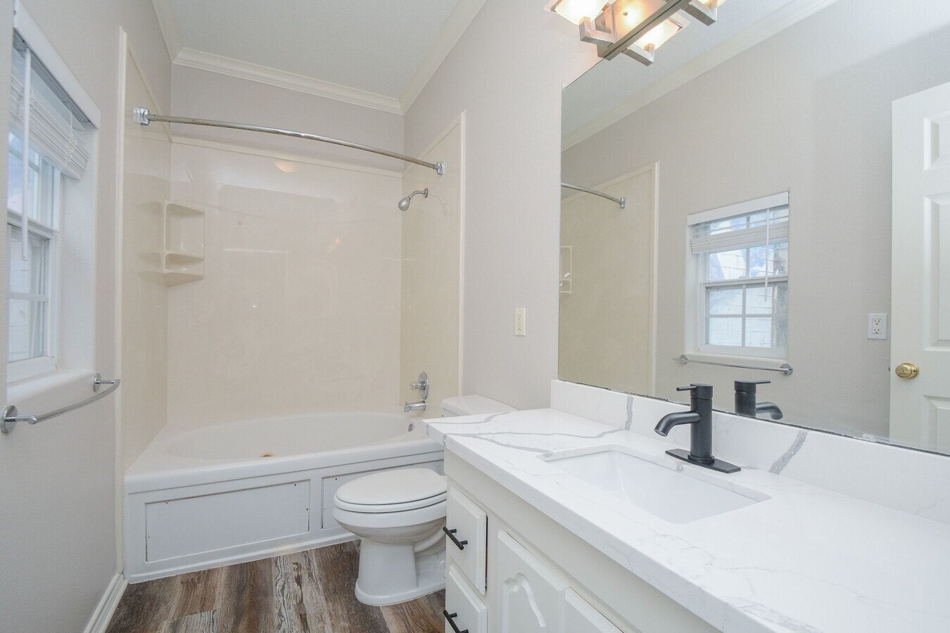 Photo - 2612 Crocker St Unit B