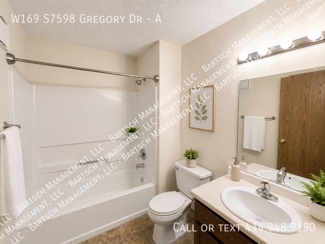 Photo - W169S7598-S7598 Gregory Dr Unit A