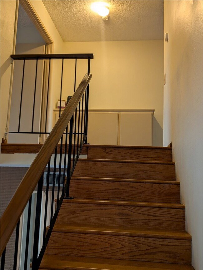 Photo - 926 W Alfred Pl