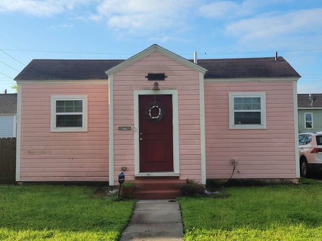 Building Photo - 5307 Avenue O Rental