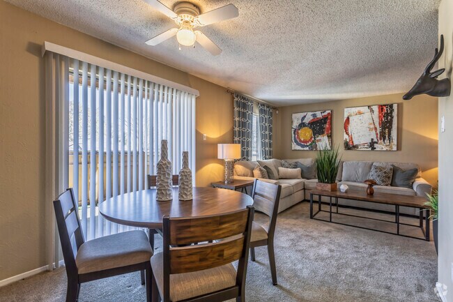 2BR, 1BA - 780 SF B1 - Dining Area - Brandon Walk