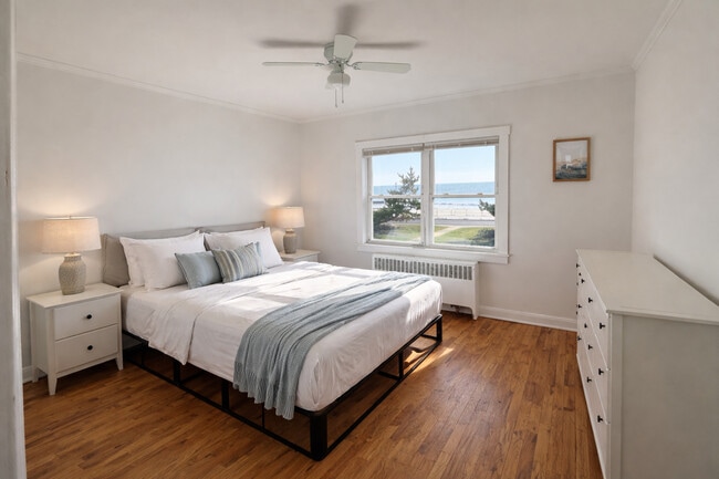 Photo - Marine Gardens - Summer Rentals