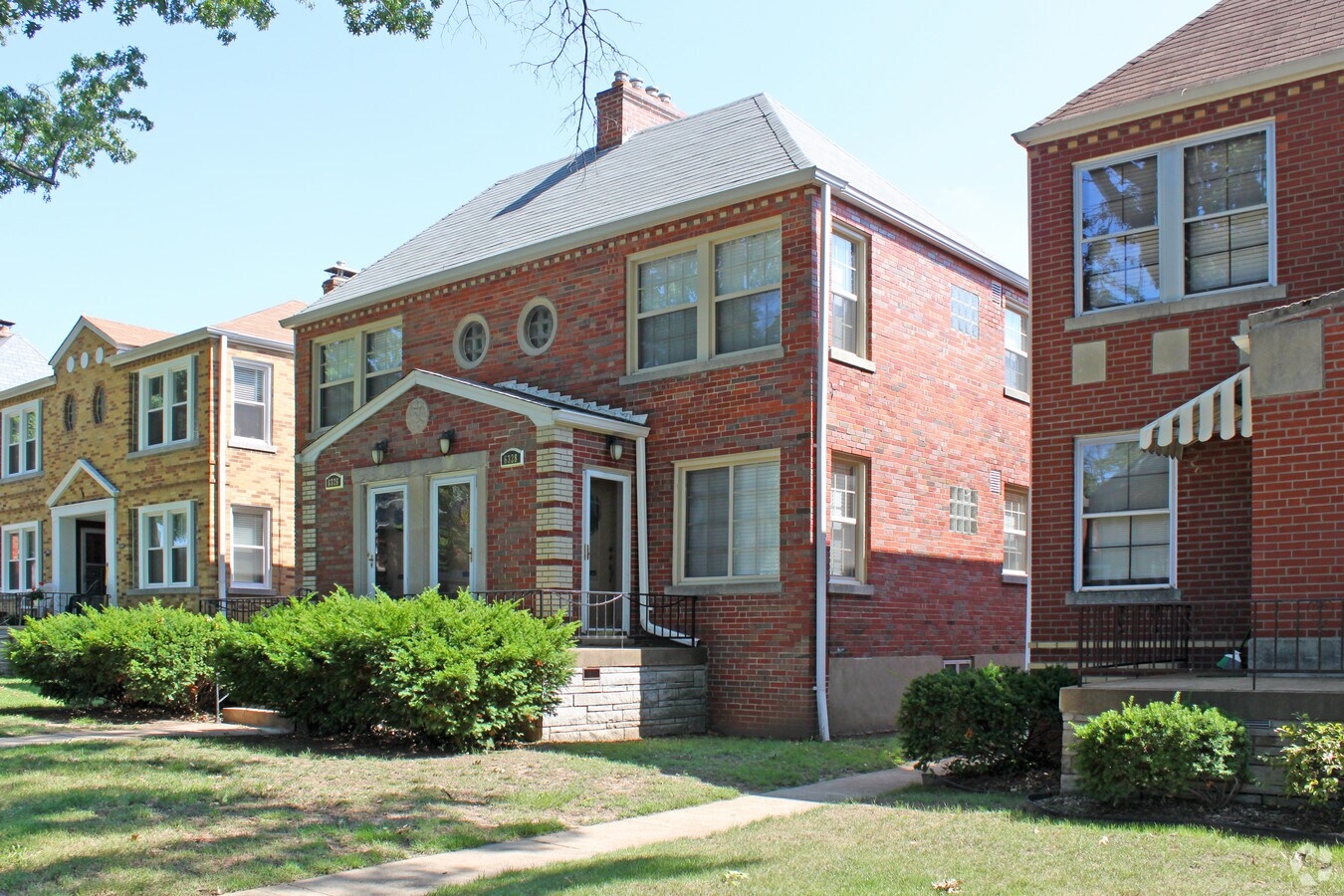 Photo - 6326 Sutherland Ave Apartments
