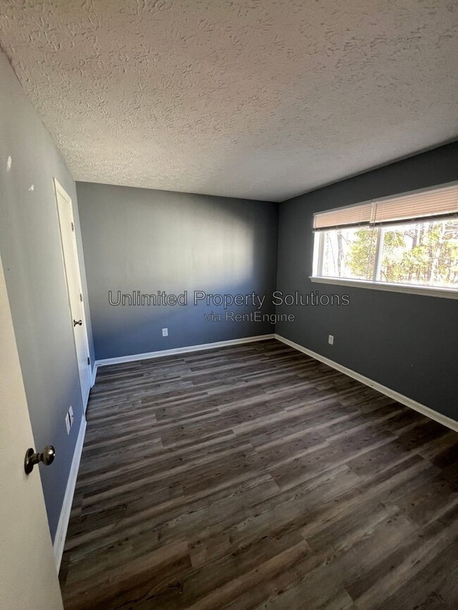 Photo - 213 Sunn Aire Ct Unit A