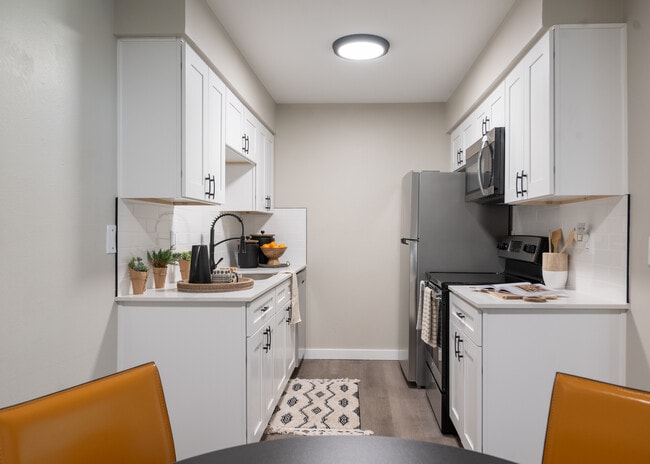 Photo - Highpoint Creek Apartments