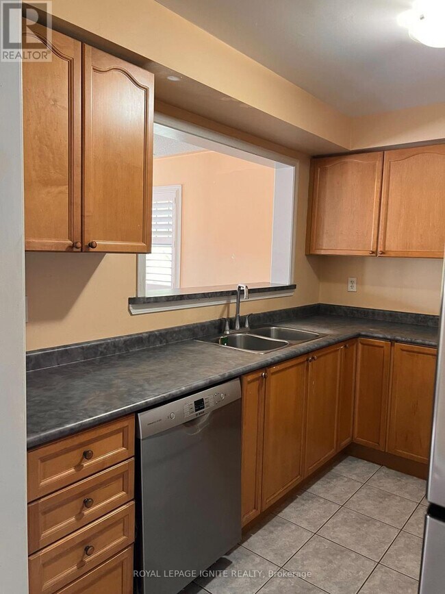 Photo - 8830 Sheppard Ave E
