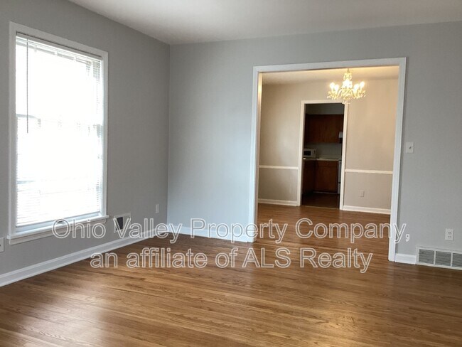 Photo - 2551 Glenmary Ave