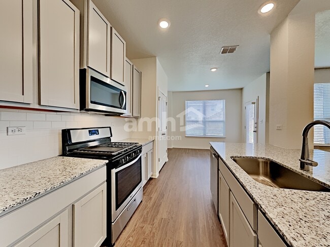 Photo - 2729 Meadowood Heights