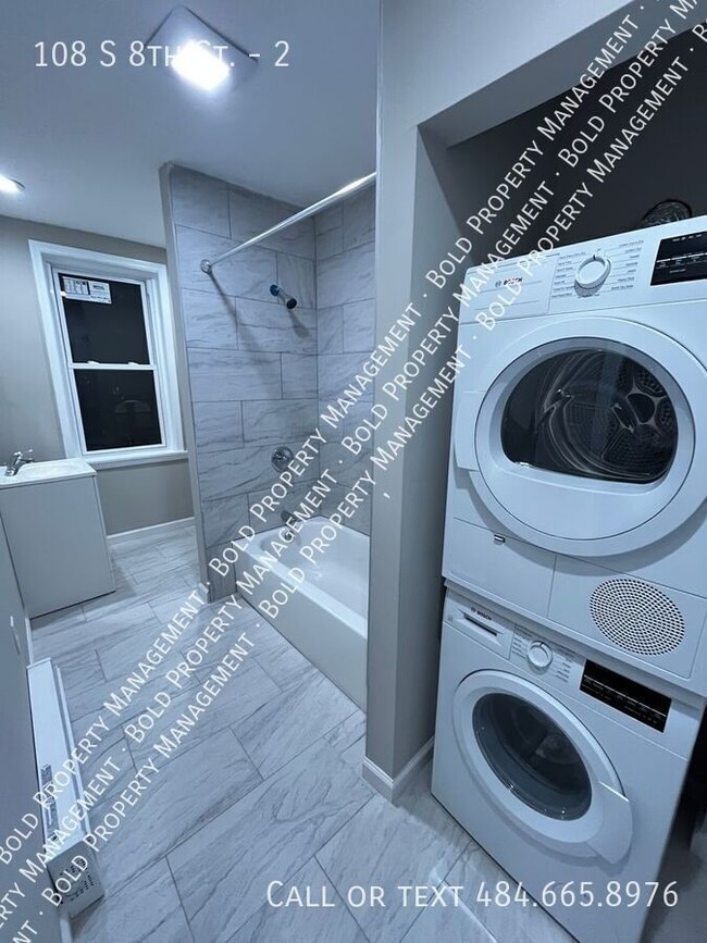 Photo - 108 S 8th St Unit 2