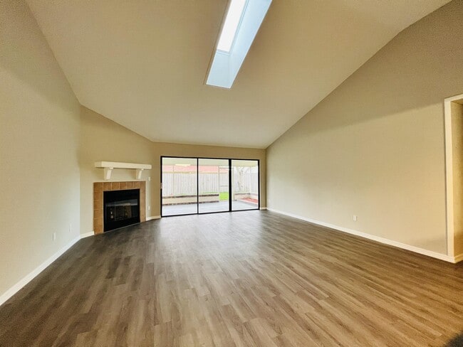 Photo - 1072 Gould Pl