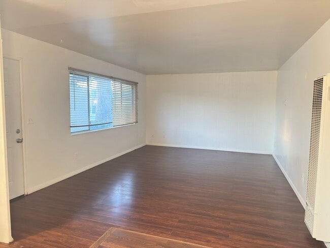 Photo - 501 S University St Unit 3