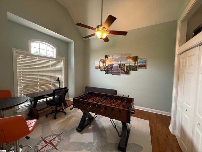 Photo - 19 Ruby Lake Ln