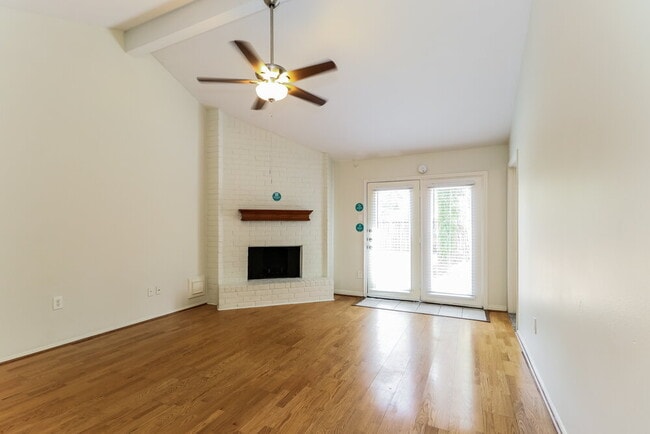 Photo - 84 Fallshire Dr