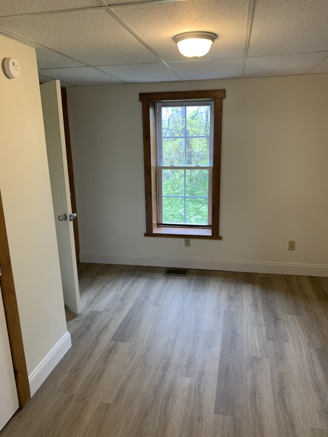 Photo - 8 Dobbs St Unit A