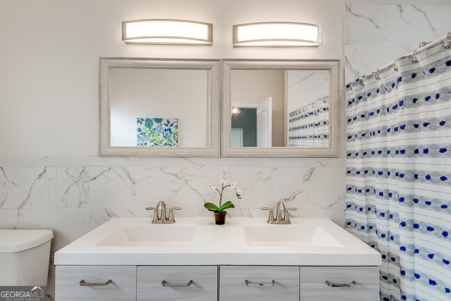 Photo - 996 Fair St SW