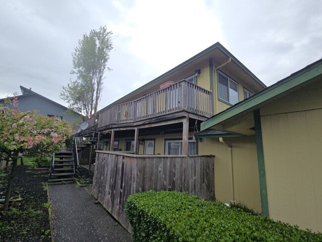 Building Photo - 5330 Carolyn Ct Unit 5330 Carolyn #D [PRM: Andrew]