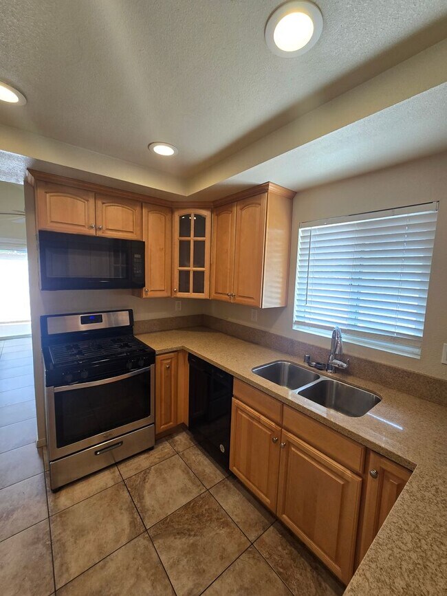 Photo - Portland341 Unit A