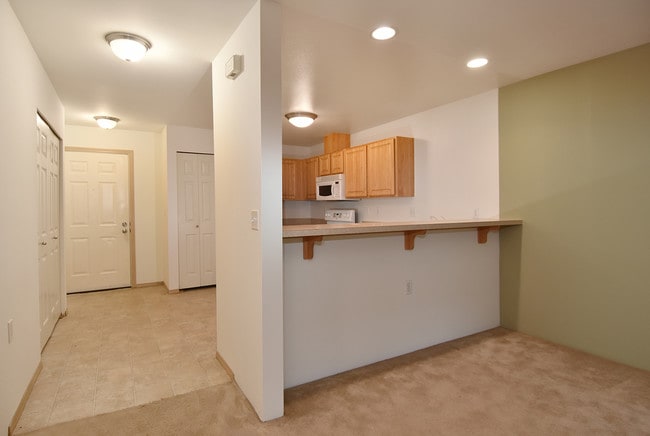 Photo - Brighton Square Apartments