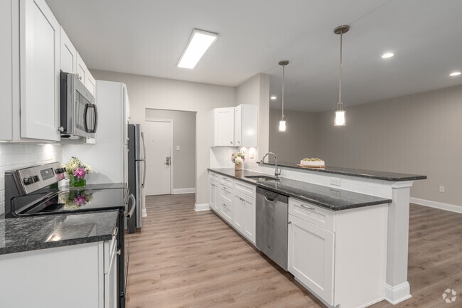 3BR, 2BA - 1444SF - Kitchen