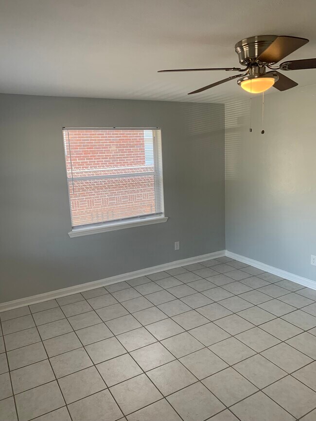 Photo - 2554 Ernest St Unit 2554