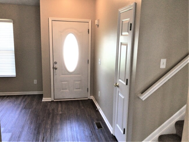 Photo - 221 Choctaw Cir