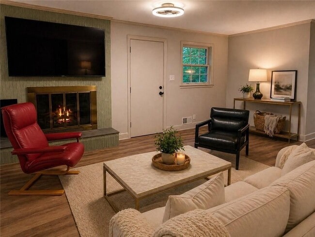 Photo - 640 Smithstone Rd SE