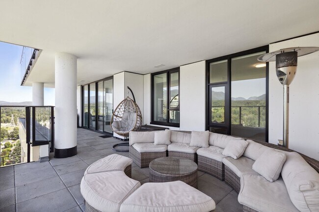 Photo - 1401 Hunter St Unit Luxury Executive Sub-Penthouse