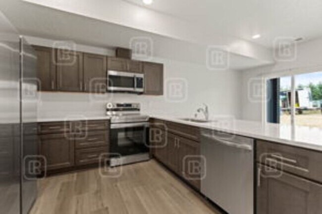 Photo - 209 S Grady Ln