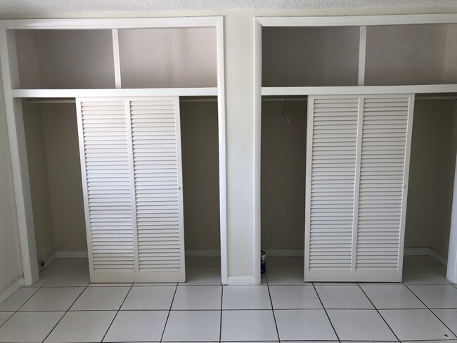 Building Photo - 7350 SW 82nd St Unit C224