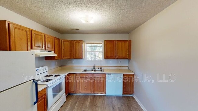 Photo - 1552 Shoally Creek Rd