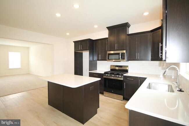 Photo - 2445 Spring Water Cir