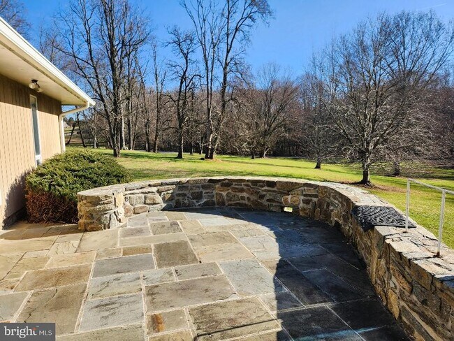 Photo - 8410 Hawkins Creamery Rd