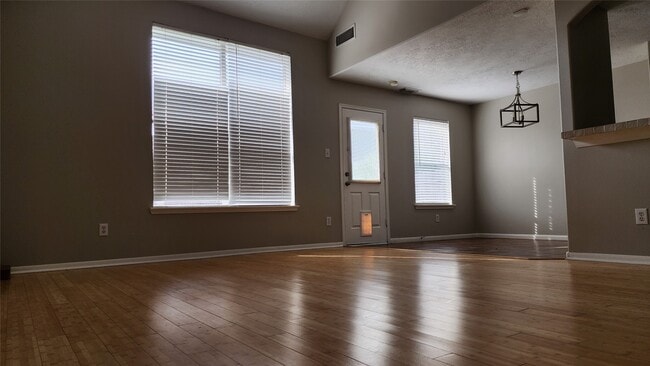 Photo - 6819 Highwind Bend Ln