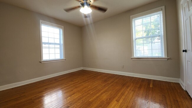 Photo - 1042 Sanford Ave