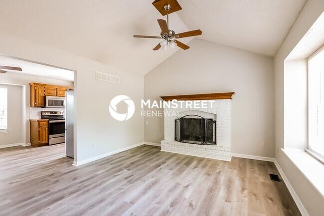 3 Bedroom Pet-Friendly Home in BLUE SPRINGS, MO with Main Street Renewal