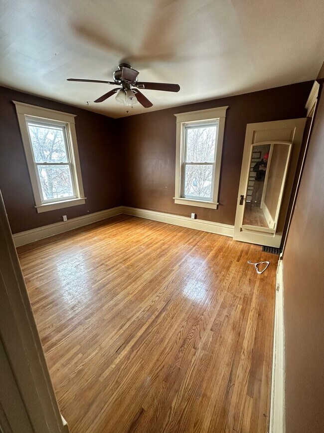 Photo - 1100 E Corrington Ave Unit 1100 E Corrington Ave  2-1