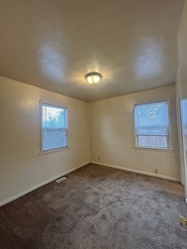 Photo - 1015 S 16th St Unidad B