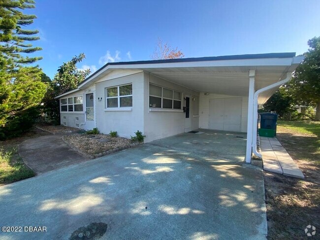 Building Photo - 114 Essex Dr Rental
