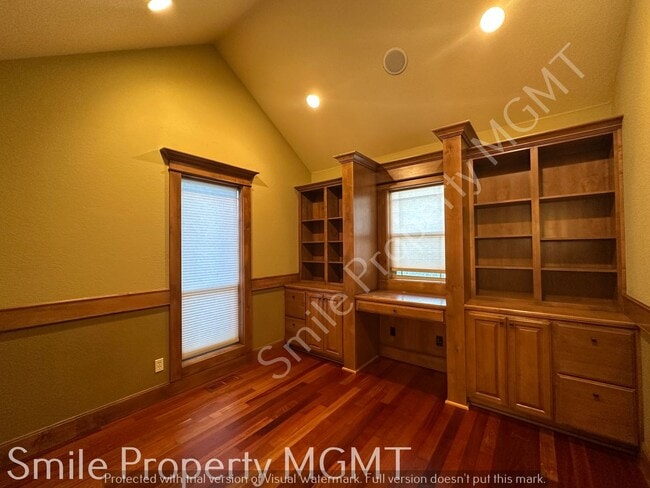 Photo - single house