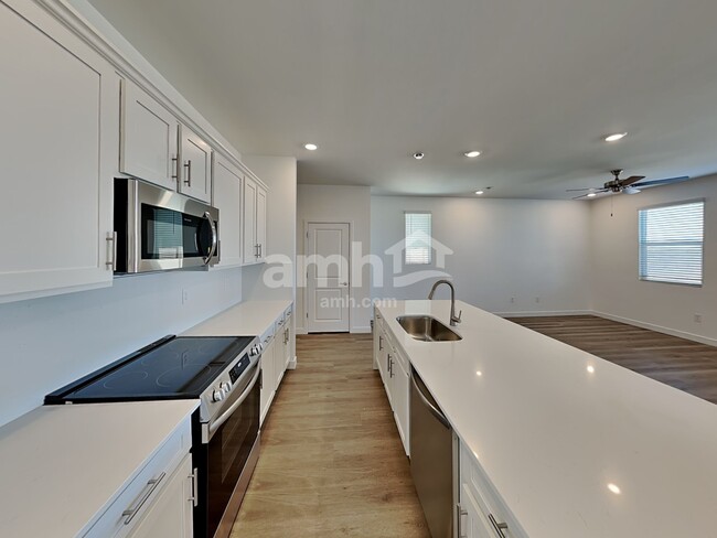 Photo - 9555 Harkes Dr