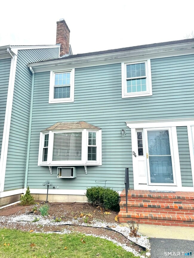 Building Photo - 611 Ocean Ave Unit D4