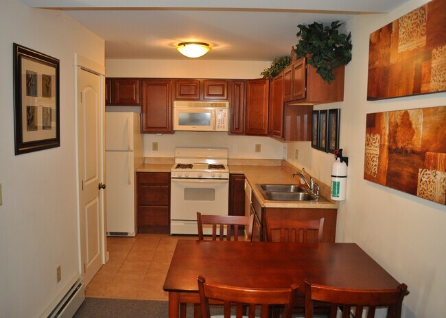 110 Highland Pl