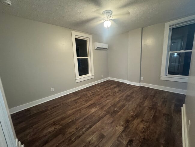 Photo - 2105 Park Ave Unidad C